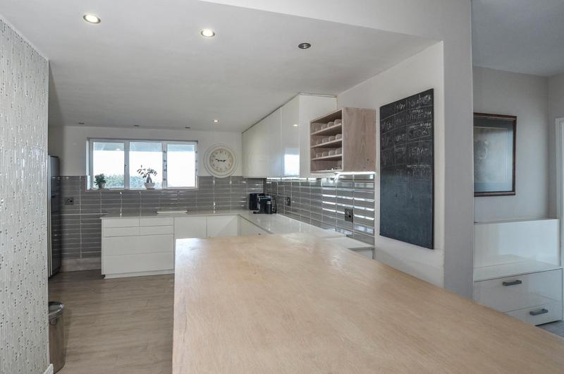 3 Bedroom Property for Sale in Dolphin Beach Western Cape